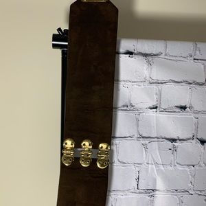 beautiful adjustable european leather belt with lovely details